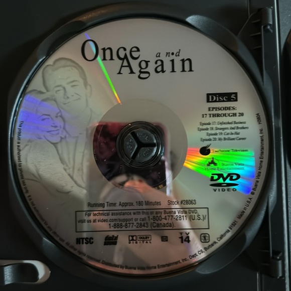 The complete first season, box set, DVD. - Picture 7 of 8